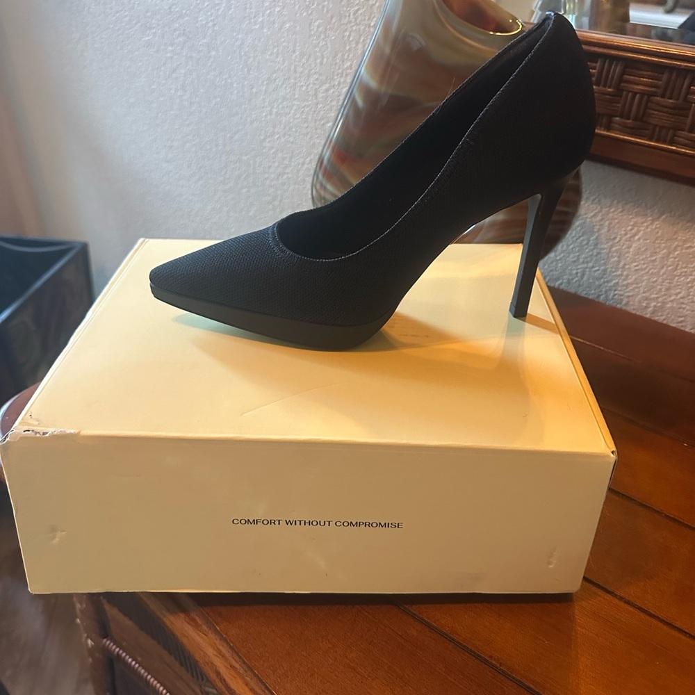 Sleek Black Pointed-Toe Stiletto Heel - Women